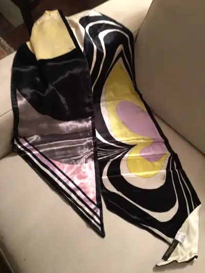 Authentic Emilio Pucci velvet and satin scarf. Brand New!, View more