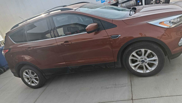 Ford escape 2.0 in Cars & Trucks in Saskatoon - Image 4