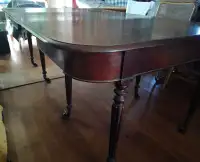 Antique Scottish mahogany dining room table