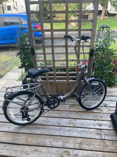 Vélo pliable Schwinn, 20 pouce, Flambant Neuf, View more