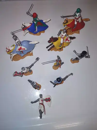 Timpo Knights... Made in the 1970s... Part of the swap it series, some parts are interchangeable......