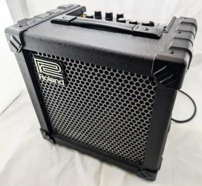  Roland Cube 15X Guitar Amp – Excellent Condition, Lightly Use, View more