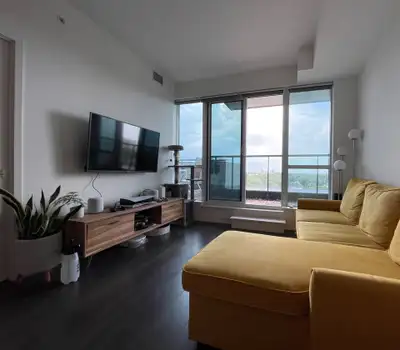 【Open House Sat】1+1 Stunning Condo Wilson Station + Huge terrace