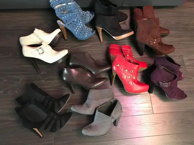 DRESSY BOOTS & SHOES in Women's - Shoes in Grande Prairie - Image 7