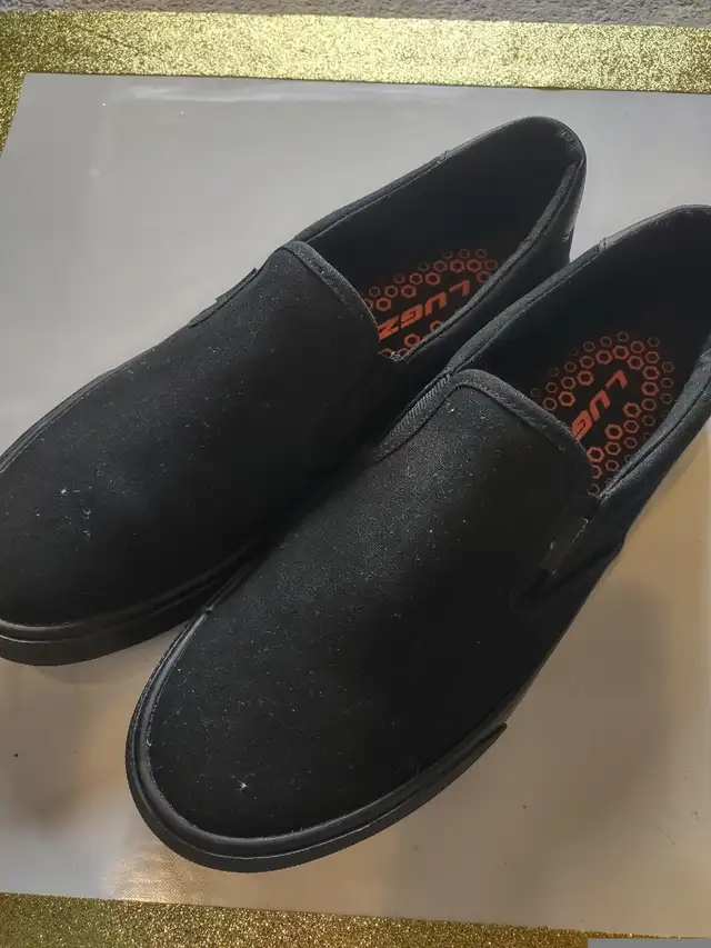 Women's shoes 11/men's shoes 10, lugz, Kanata, ottawa  in Women's - Shoes in Ottawa - Image 3