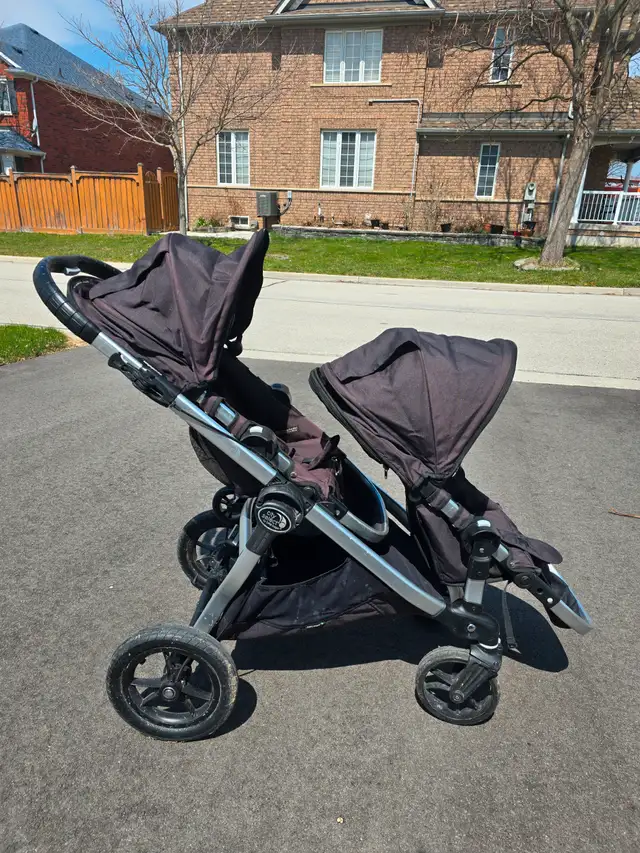 Baby Jogger City Select stroller in Strollers, Carriers & Car Seats in Markham / York Region - Image 2