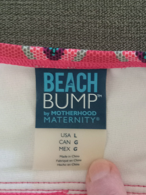 Maternity Swimsuit - Beach Bump by Motherhood Maternity in Women's - Maternity in City of Toronto - Image 2