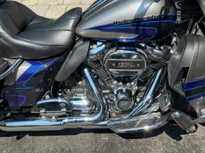 2017 Harley-Davidson CVO . Original owner. The bike has been maintained By Harley Davison with all p...