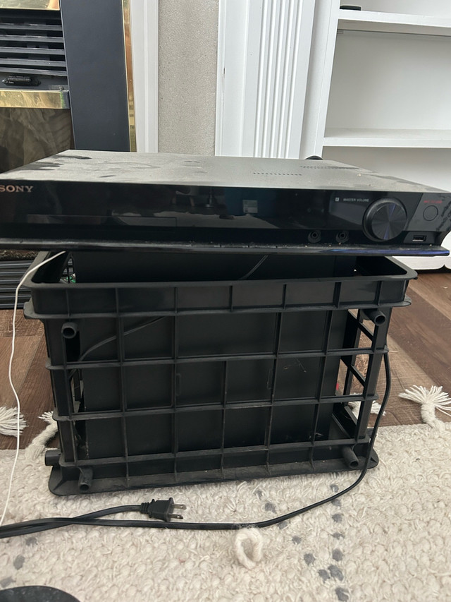 Sony surround 5 channel with sub  in Stereo Systems & Home Theatre in St. Catharines - Image 3