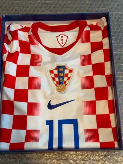 Croatia - World Cup '26 - Home Kit - Youth (Medium) - MODRIC, View more