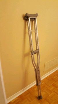 Medical Adjustable Aluminum Walking Crutches
