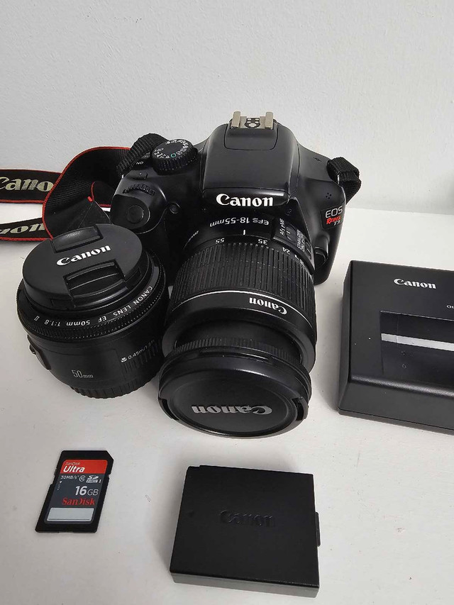 Canon Camera Bundle | 2 Lenses | Rebel T3 in Cameras & Camcorders in City of Halifax