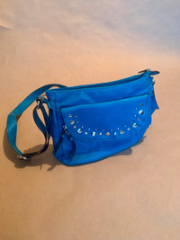 Jessica Simpson purse