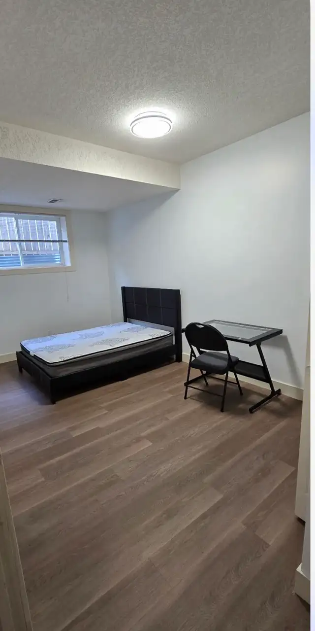 Room for Rent in Erinwoods