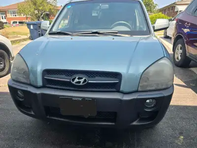 Original owner 2005 Hyundai Tucson v6 4wd runs and drives excellent. Fully loaded, heated leather se...