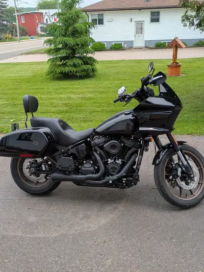 Black Harley-Davidson Lowrider ST for sale. Bike is still well under warranty. The only motor work d...