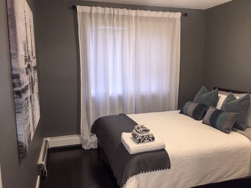 CHARMING OVERSIZED 1375 sq.ft 2 BEDROOM APARTMENT FRO RENT Long Term Rentals Delta/Surrey