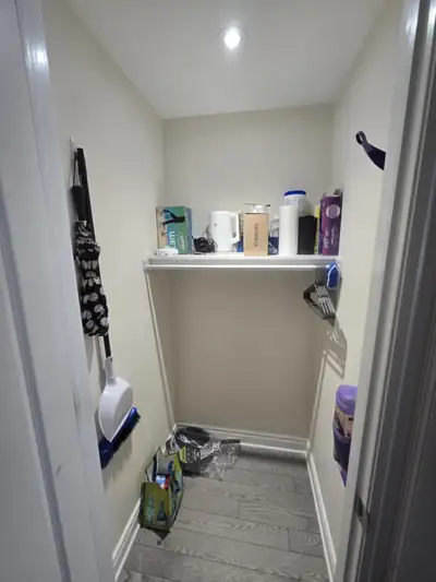 Luxury Suite in Cabbagetown Detached Home