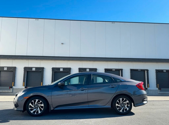 Honda Civic 2016 Touring Turbo in Cars & Trucks in City of Toronto - Image 2
