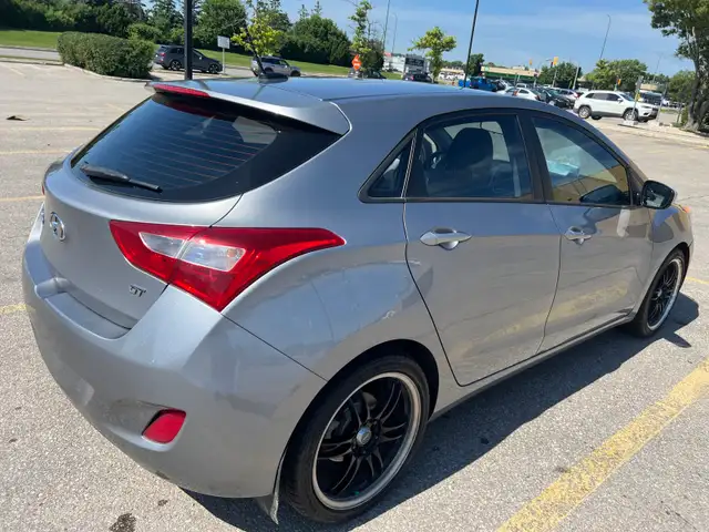 Hyundai Elantra 585559275419084806