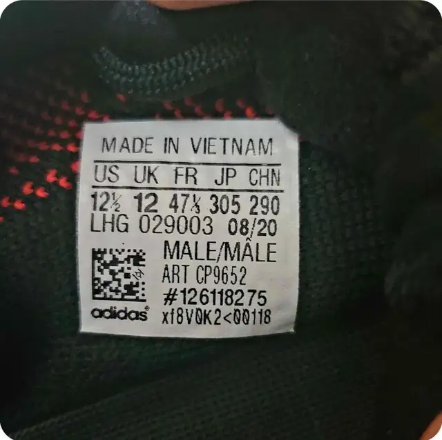 Adidas Yeezy Boost 350 V2 Bred sz 12.5 NEW in Men's Shoes in Markham / York Region - Image 5