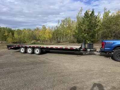 2024 sws skid steer trailer Like new only used for about 6 months 33 ft long 26.5 feet deck space pl...