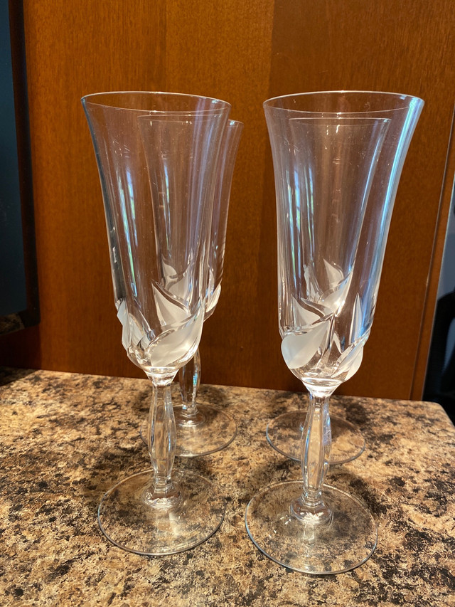  Martini , liqueur , champagne glasses - all new  in Kitchen & Dining Wares in Barrie - Image 4