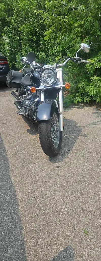 2007 Suzuki Boulevard C50 – 57,000 km – Cambridge, ON Clean, reliable, and certified ready for the r...