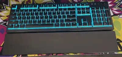 Used Razer Ornata V3 X keyboard (USB plugin) & wrist-rest. No keys missing nor any damage/key sticki...