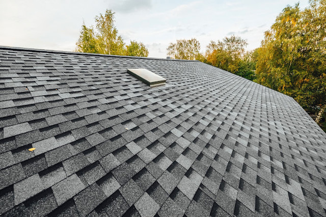 FREE ESTIMATE ROOFING SERVICES shingle &flat in Roofing in City of Toronto