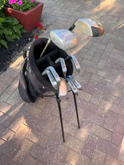 Right Handed Golf set = Drivers 1 & 3 + irons 6,7,8,9,10(wedge), View more