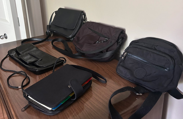 Purses and Wallets in Bags & Luggage in Cambridge - Image 2