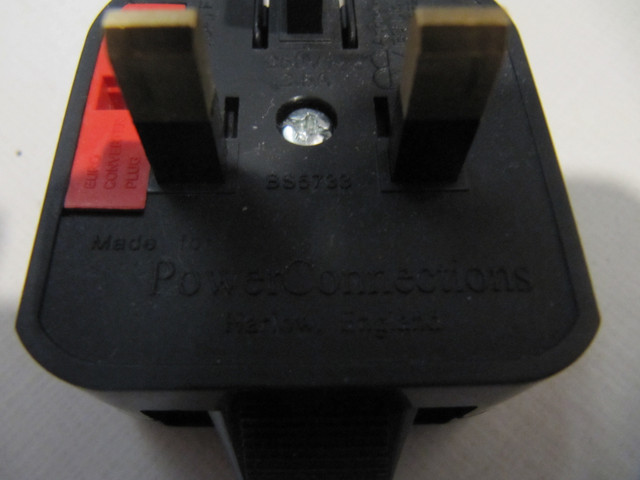 PowerConnections 250volt 2.5amp Fused WallConnector To Appliance in General Electronics in Mississauga / Peel Region - Image 3