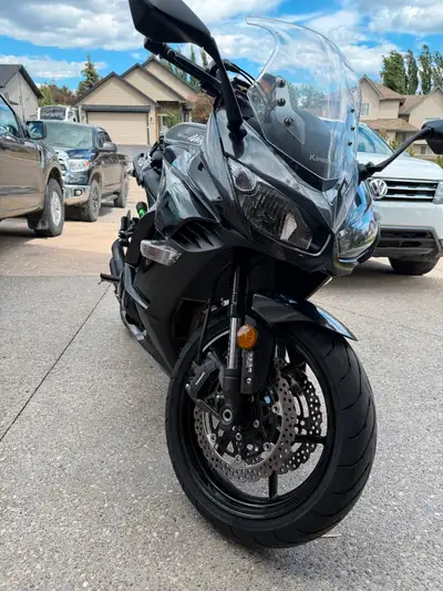 2016 Ninja ZX1000 ABS. Great shape, low kms. New front and rear dunlop roadsmart tires, new chain, o...
