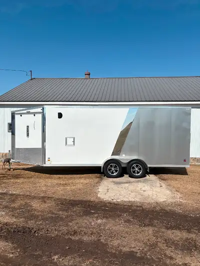 2020 Ameralite snowmobile trailer,23x7x7(18 ft box4.5 v nose),drive in,drive out,3500 lbs torsion ax...