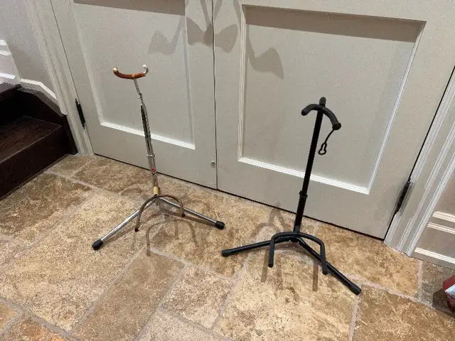 8 FOLD UP MUSIC INSTRUMENT / GUITAR STANDS in Other in Mississauga / Peel Region - Image 5