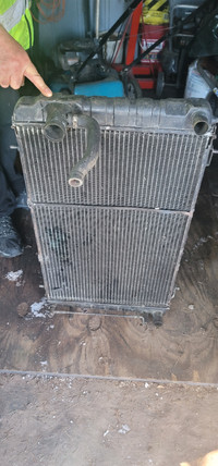 V12 Jaguar Radiator