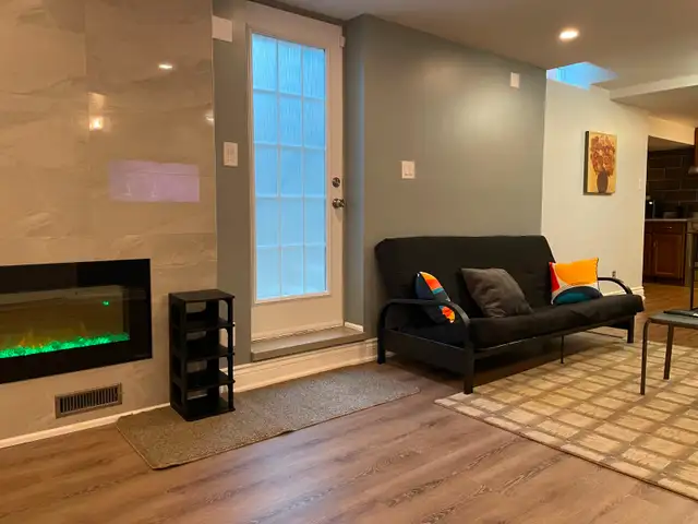 Modern Furnished Basement Apartment (Bachelor)– Private entrance63417637875331124