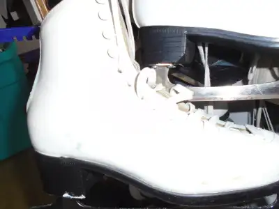Size 6 Lady’s White Figure Skates $35., View more