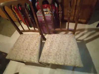 Dining Room Table and 4 Chairs, View more