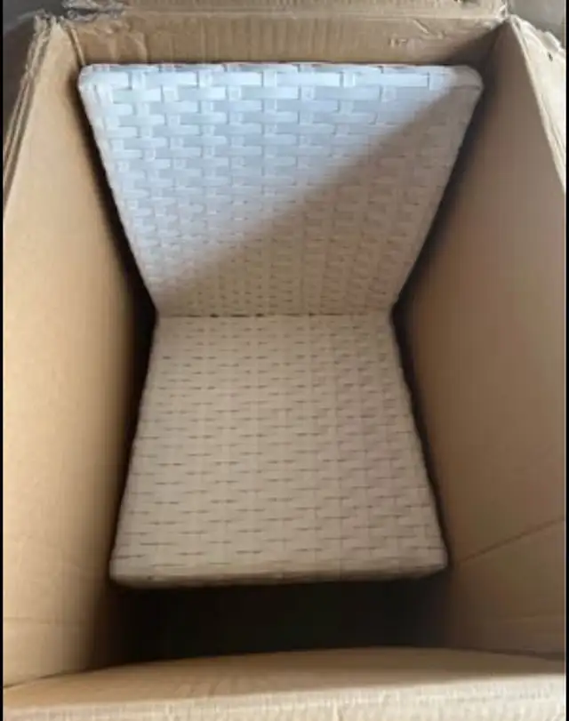 New Set of 4 wicker white metal patio dining chairs outdoor in Patio & Garden Furniture in St. Catharines - Image 4