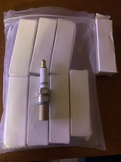Spark Plugs 3186 TR5GP – Set of 8 – Brand New, View more