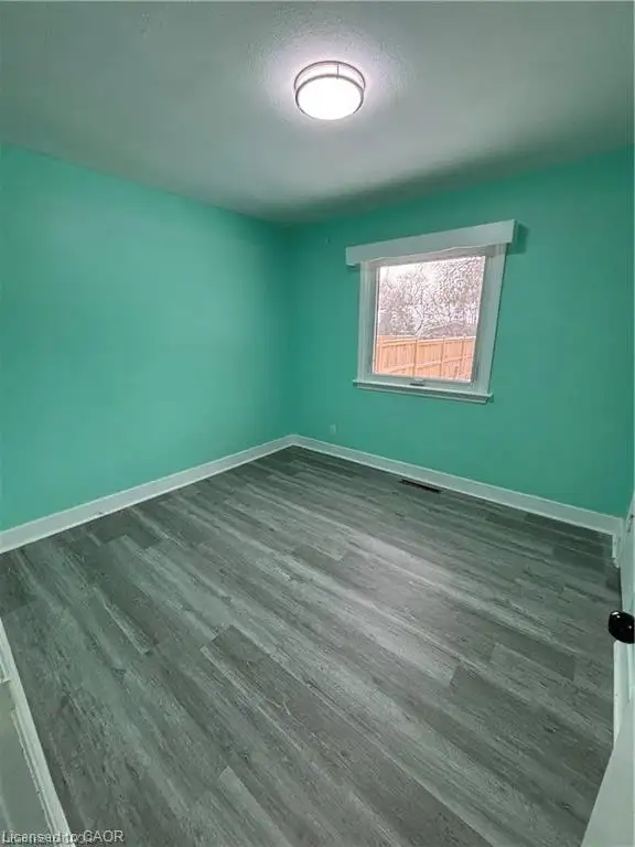 Spacious 3 bedroom $2150 per month in Long Term Rentals in St. Catharines - Image 10