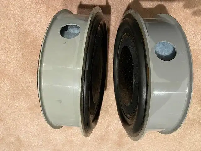 Lots of nos and good used speakers for replacements 4-15 inches in Speakers in Markham / York Region - Image 7