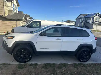 I'm selling a well-maintained, used 2017 Jeep Cherokee Trailhawk with a powerful engine and off-road...