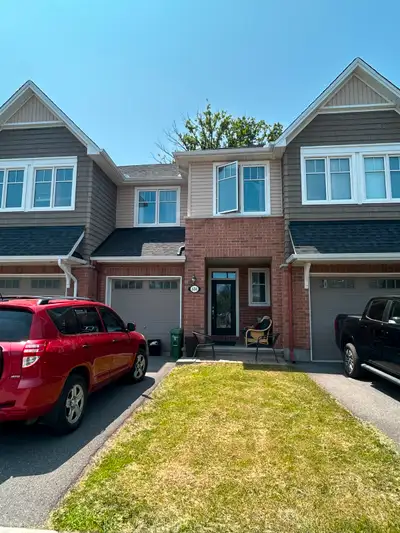 Address: 604 Vivera Place, K2S 2M9, Ottawa, ON Description: 3 Bed 2.5 Bath Townhouse for rent Kanata...