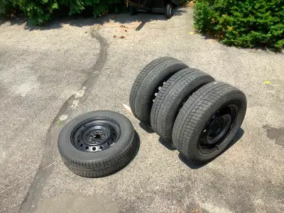 215/60R16 with rims, good condition. From a Toyota Camry.