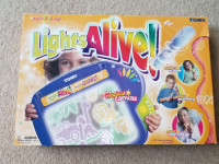 Tomy Lights Alive Glowing Magical Canvas