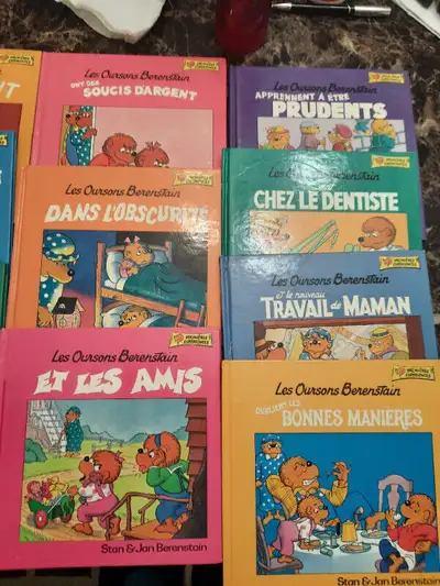 VINTAGE BERENSTAIN BEARS , hard cover, in French, View more
