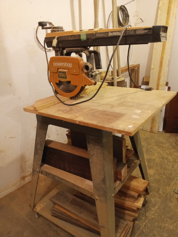 radial arm saw in Power Tools in North Bay